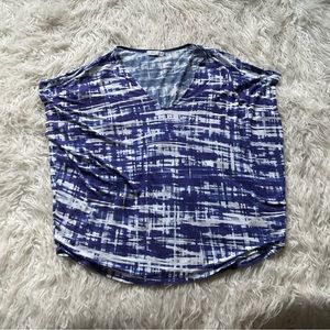 Vince‎ Boxy V-neck Blouse